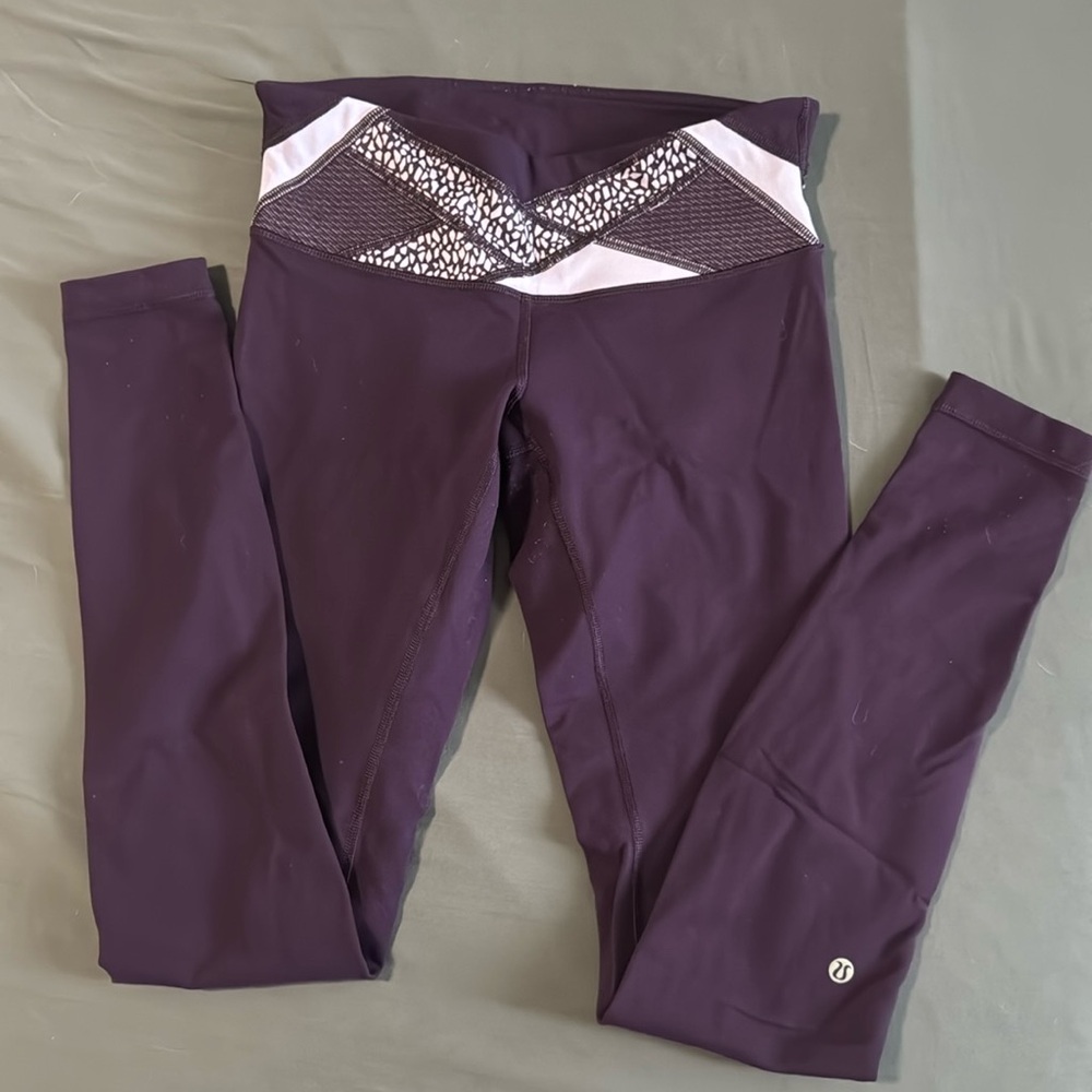 Lululemon leggings size 6